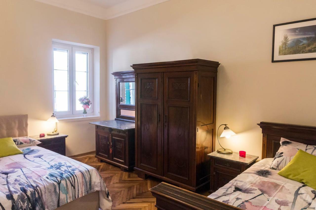 Apartman Natalia Tivat Exterior photo